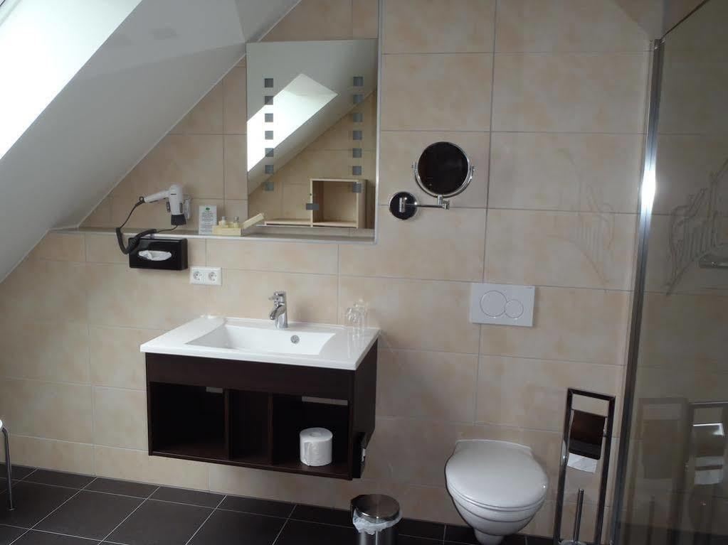 Schade'S Wohlfuehlhotel Selb Bagian luar foto