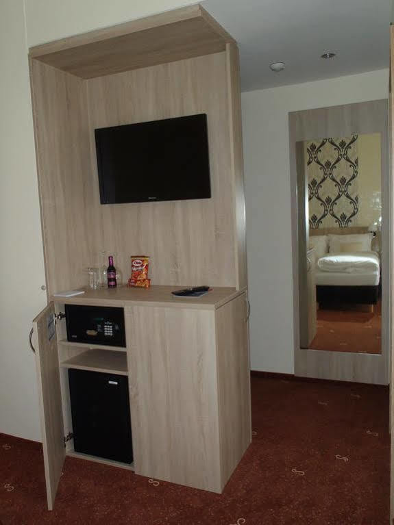Schade'S Wohlfuehlhotel Selb Bagian luar foto